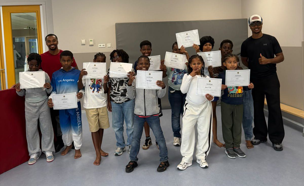 Uitreiking van certificaten na afloop van de pilot